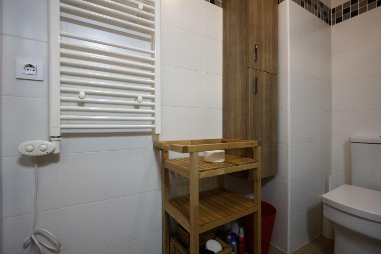 Bonito Apart. Con Parking Y Piscina Mairena del Aljarafe Kültér fotó