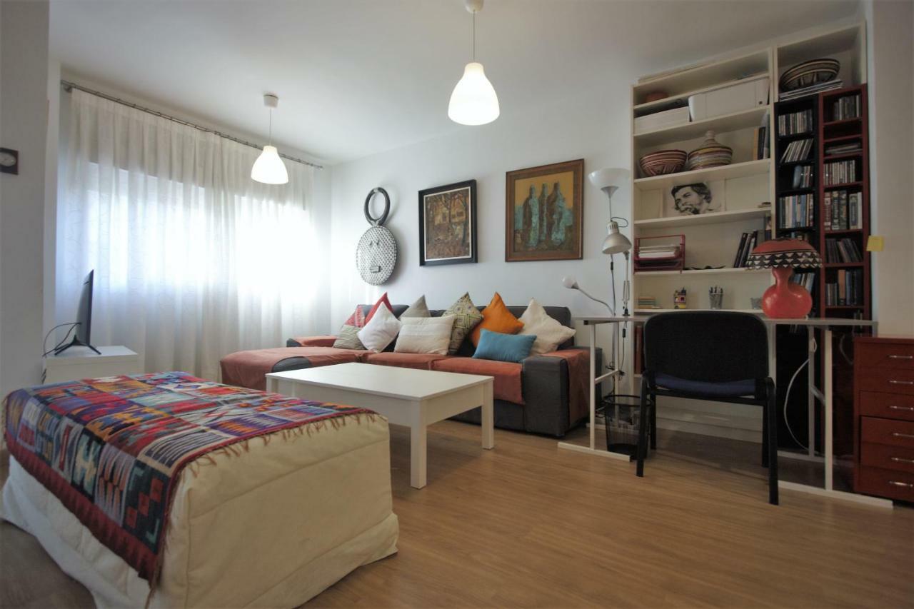 Bonito Apart. Con Parking Y Piscina Mairena del Aljarafe Kültér fotó