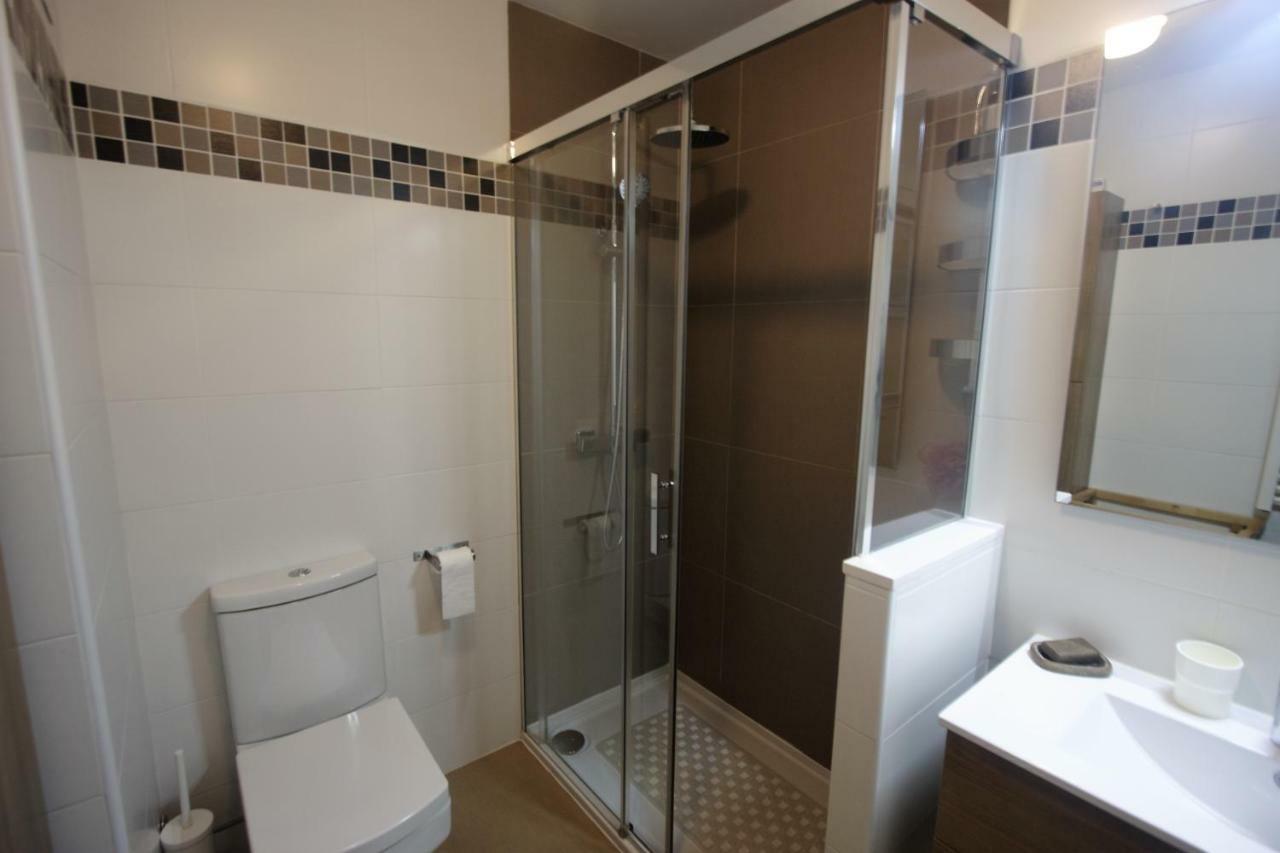 Bonito Apart. Con Parking Y Piscina Mairena del Aljarafe Kültér fotó