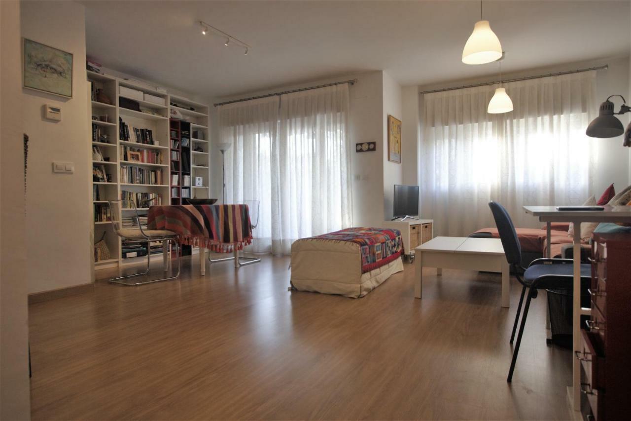 Bonito Apart. Con Parking Y Piscina Mairena del Aljarafe Kültér fotó