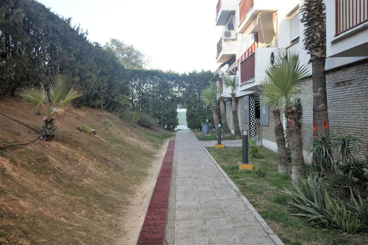 Bonito Apart. Con Parking Y Piscina Mairena del Aljarafe Kültér fotó