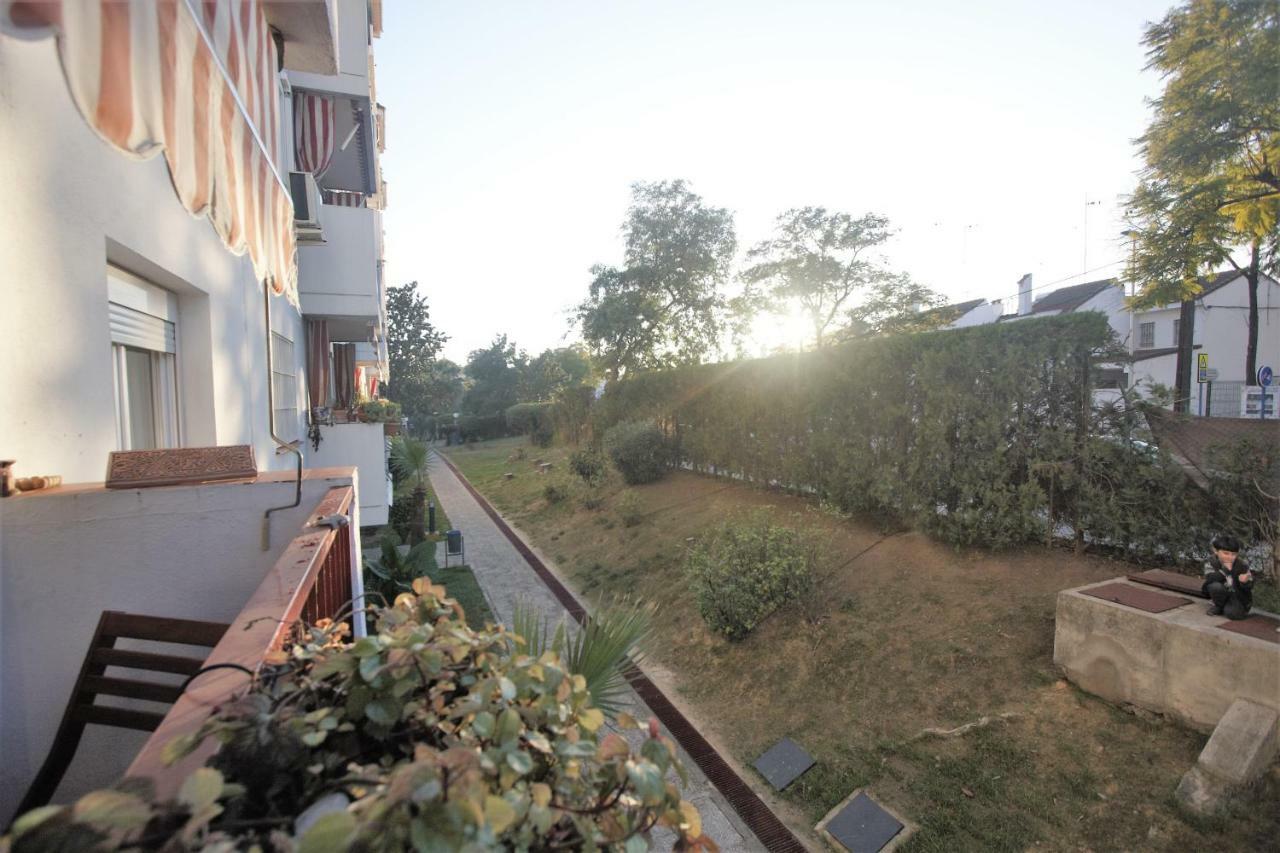 Bonito Apart. Con Parking Y Piscina Mairena del Aljarafe Kültér fotó