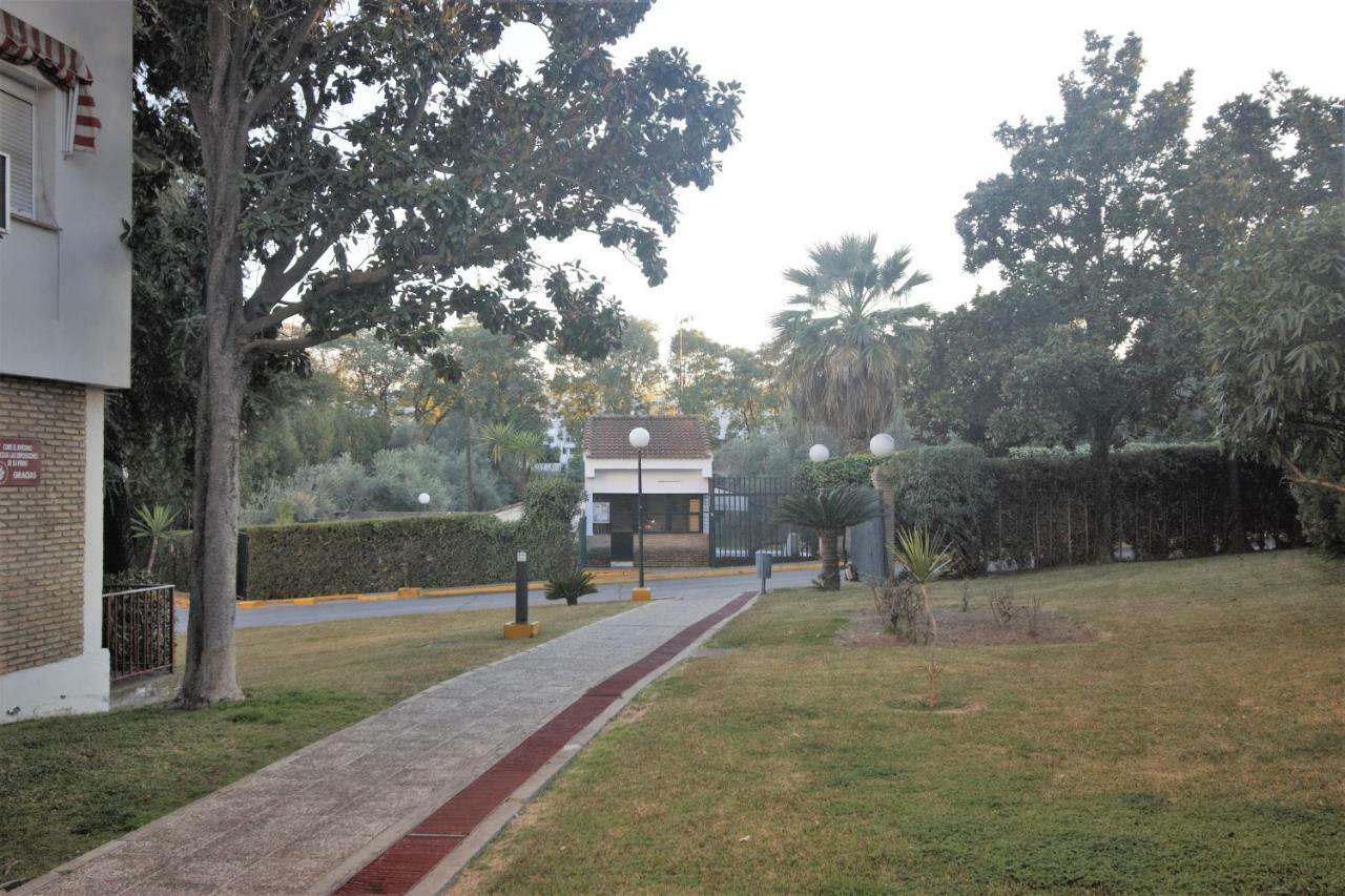 Bonito Apart. Con Parking Y Piscina Mairena del Aljarafe Kültér fotó