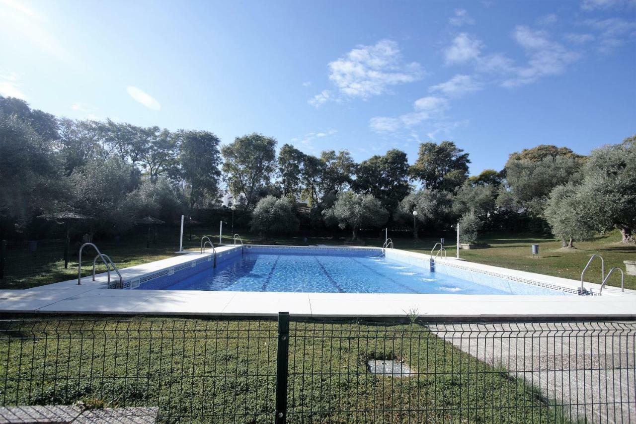 Bonito Apart. Con Parking Y Piscina Mairena del Aljarafe Kültér fotó